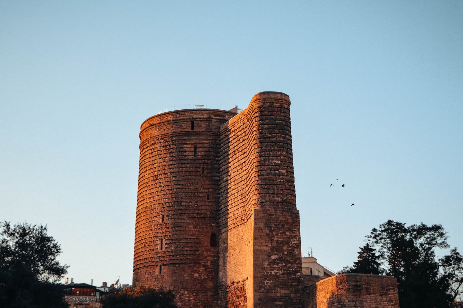 The Mystery of the Maiden Tower in Baku: A Riddle Centuries Have Not Solved